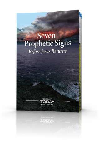 Seven Signs Before Jesus Returns Tilted Cover